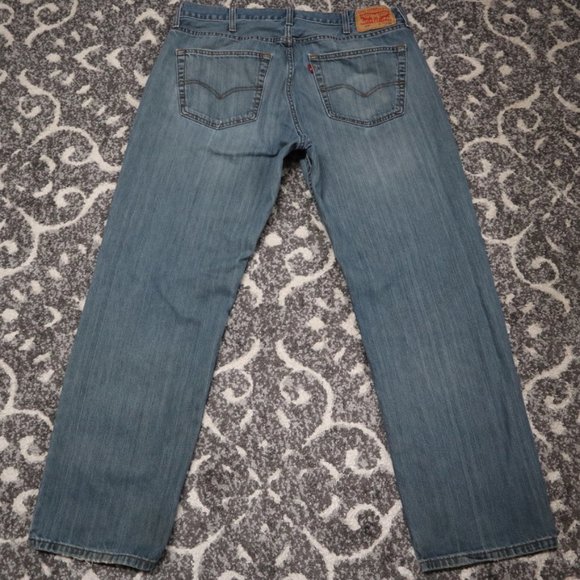 Levi Strauss& Co. 559 Jeans - Picture 4 of 9